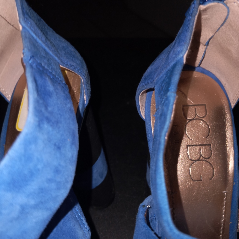 Shoes - Picture 4 of 4